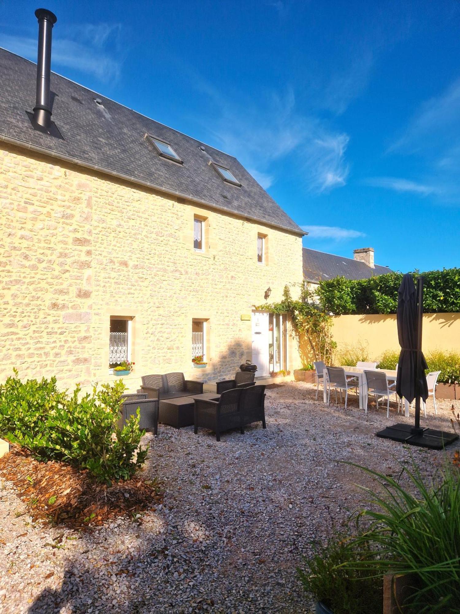 Domaine De Houtteville - Gites - Omaha Beach Normandy Surrain Екстер'єр фото